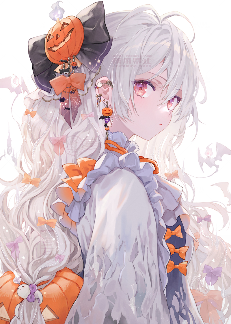 White Halloween (ID: 113027598)